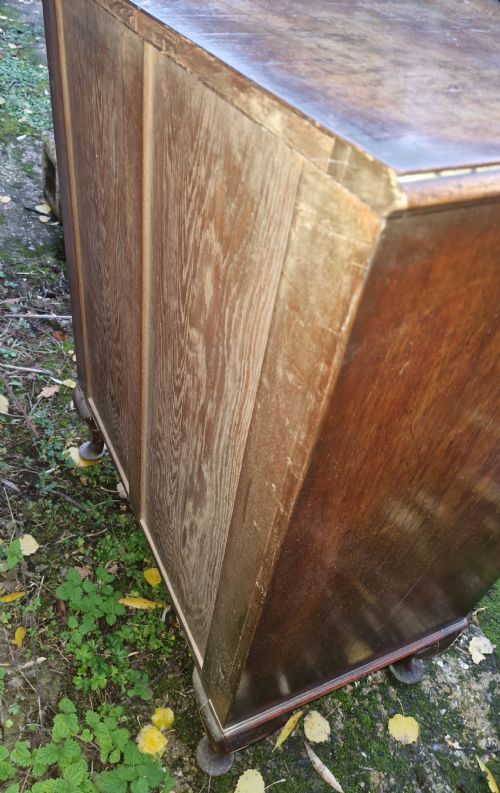EARLY 20TH CENTURY WALNUT SERPENTINE FRONT CHEST WITH BRUSHING SLIDE - ADDITIONAL PHOTO 9