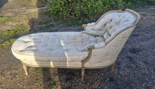 EARLY 20TH CENTURY GILT DECORATED DAY BED - ADDITIONAL PHOTO 7