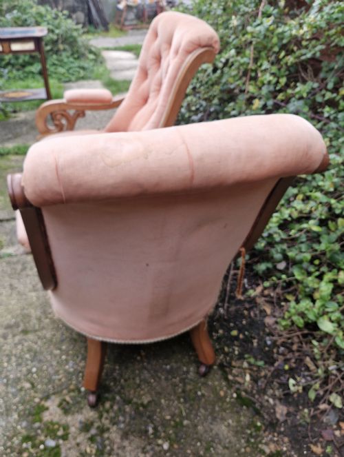 PAIR OF VICTORIAN MAHOGANY UPHOLSTERED LIBRARY ARMCHAIRS - ADDITIONAL PHOTO 1