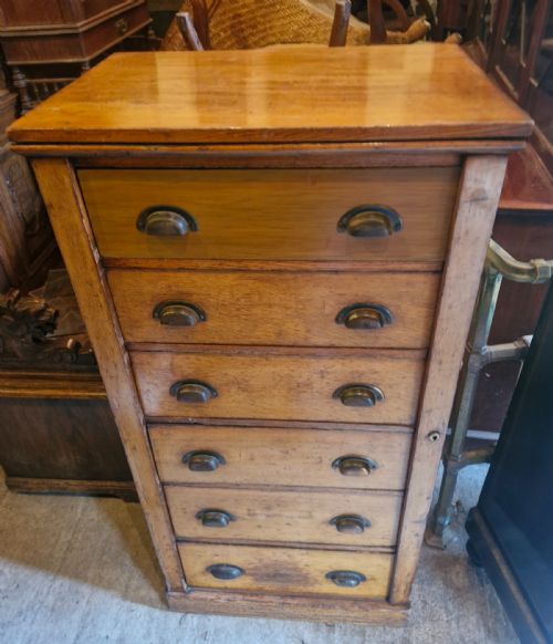LATE VICTORIAN OAK WELLINGTON CHEST - ADDITIONAL PHOTO 3