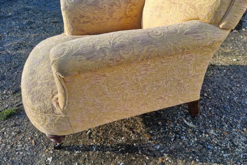 LATE VICTORIAN UPHOLSTERED ARMCHAIR IN THE STYLE OF HOWARD - ADDITIONAL PHOTO 4