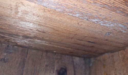 EARLY 18TH CENTURY WALNUT ESCRITOIRE - ADDITIONAL PHOTO 22