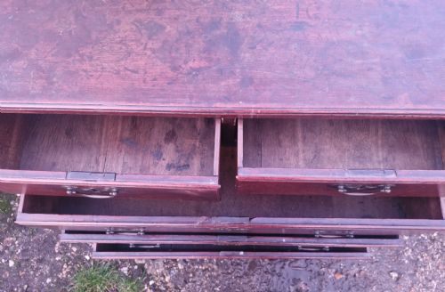 EARLY 18TH RED WALNUT CHEST OF DRAWERS - ADDITIONAL PHOTO 1