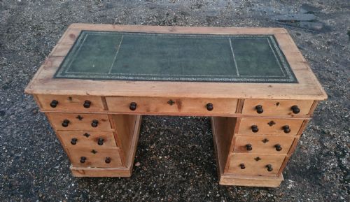 19TH CENTURY PINE KNEEHOLE PEDESTAL WRITING DESK - ADDITIONAL PHOTO 6