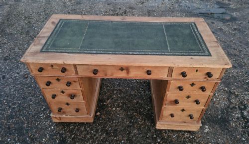 19TH CENTURY PINE KNEEHOLE PEDESTAL WRITING DESK - ADDITIONAL PHOTO 7