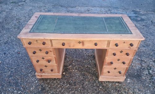 19TH CENTURY PINE KNEEHOLE PEDESTAL WRITING DESK - ADDITIONAL PHOTO 10
