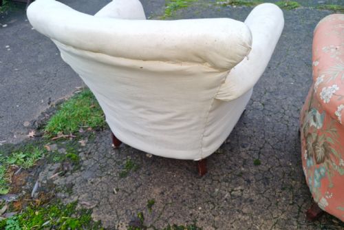 PAIR OF HOWARD STYLE WOODSTOCK UPHOLSTERED ARMCHAIRS - ADDITIONAL PHOTO 8