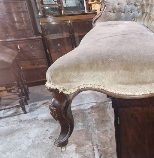 LARGE EARLY VICTORIAN CARVED ROSEWOOD FRAMED CHAISE LONGUE - ADDITIONAL PHOTO 5