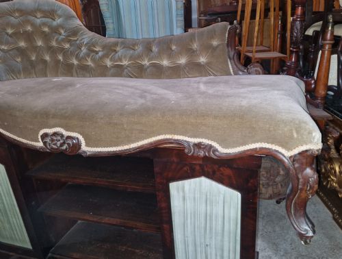 LARGE EARLY VICTORIAN CARVED ROSEWOOD FRAMED CHAISE LONGUE - ADDITIONAL PHOTO 6