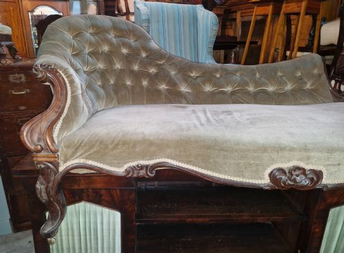 LARGE EARLY VICTORIAN CARVED ROSEWOOD FRAMED CHAISE LONGUE - ADDITIONAL PHOTO 7