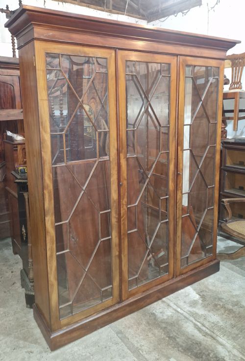 MAHOGANY 3 DOOR GLAZED BOOKCASE CABINETADJUSTABLE SHELVES - ADDITIONAL PHOTO 1