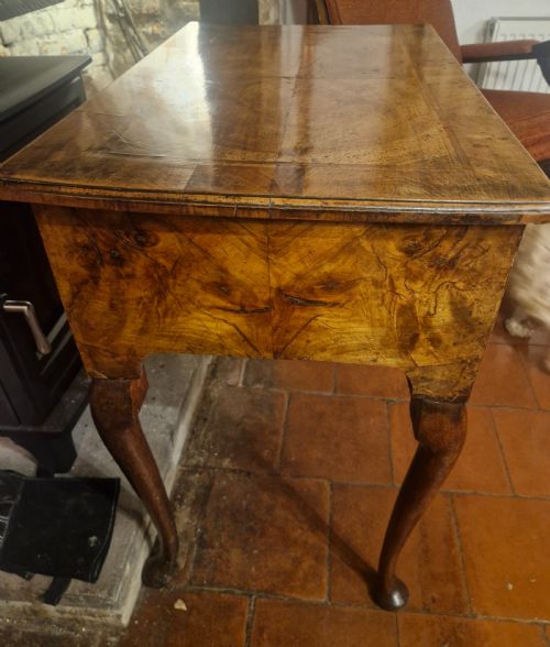 MID 18TH CENTURY GEORGIAN WALNUT 3 DRAWER LOWBOY - ADDITIONAL PHOTO 2
