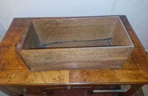 MID 18TH CENTURY GEORGIAN WALNUT 3 DRAWER LOWBOY - ADDITIONAL PHOTO 4