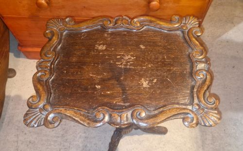LATE VICTORIAN OAK OCCASIONAL TABLE WITH GILLOWS STYLE TOP - ADDITIONAL PHOTO 4