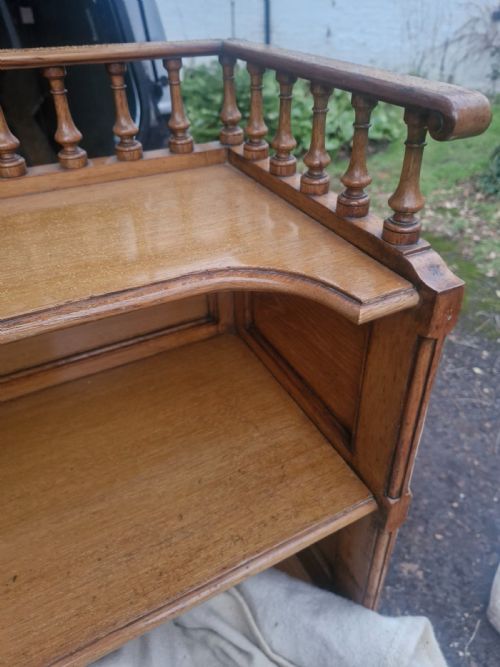 GOOD AND VERY USEFUL VICTORIAN GOLDEN OAK 2 DOOR CABINET - ADDITIONAL PHOTO 2