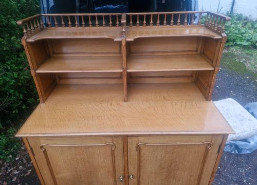 GOOD AND VERY USEFUL VICTORIAN GOLDEN OAK 2 DOOR CABINET - ADDITIONAL PHOTO 7