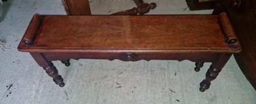 MID VICTORIAN MAHOGANY HALL BENCH - ADDITIONAL PHOTO 4