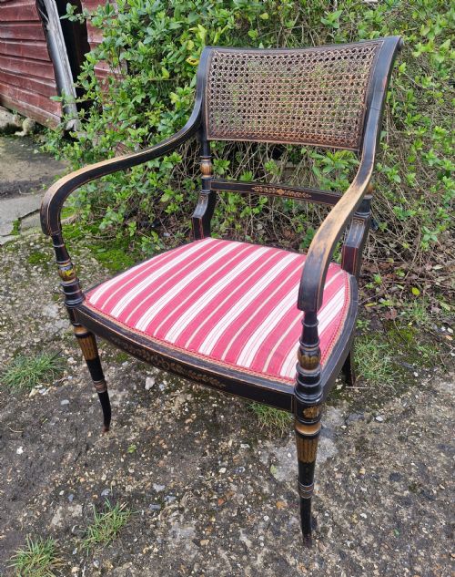 DECORATED BEDROOM ARMCHAIR - ADDITIONAL PHOTO 1