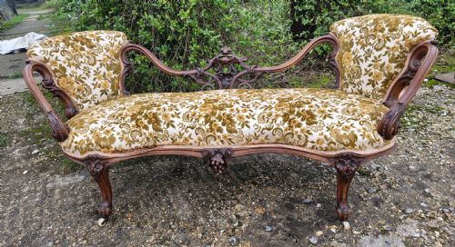 VICTORIAN CARVED WALNUT CONVERSATION SEAT - ADDITIONAL PHOTO 9