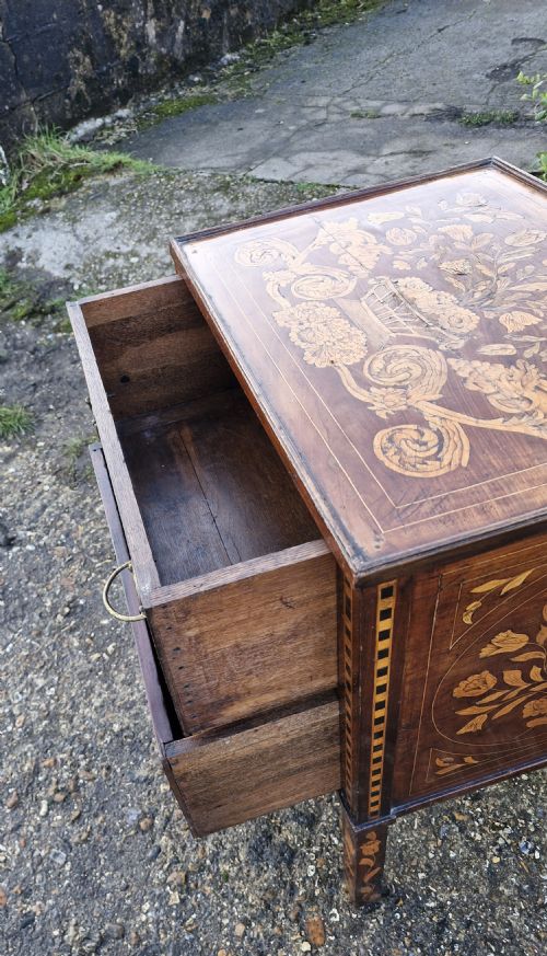 EARLY 19TH DUTCH MARQUETRY 2 DRAWER BEDSIDE CHEST OF DRAWERS - ADDITIONAL PHOTO 3