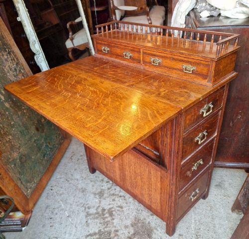 UNUSUAL VICTORIAN OAK DAVENPORT STYLE WRITING DESK - ADDITIONAL PHOTO 10