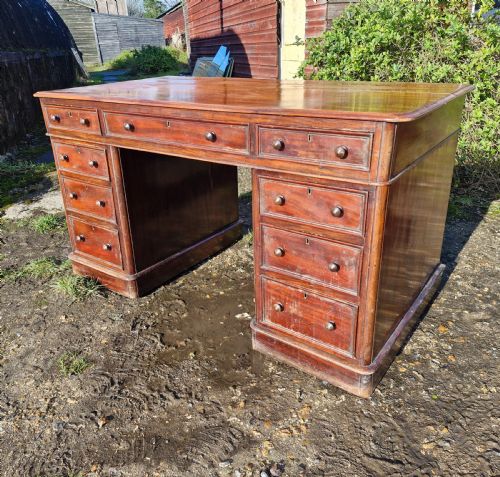 VICTORIAN MAHOGANY KNEEHOLE PEDESTAL WRITING DESK - ADDITIONAL PHOTO 5