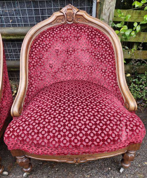 PAIR UPHOLSTERED BEDROOM CHAIRS - ADDITIONAL PHOTO 7