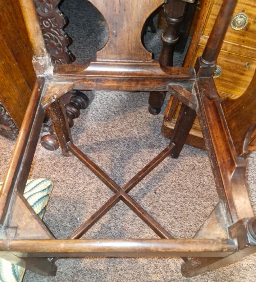 LATE GEORGIAN WALNUT CORNER CHAIR - ADDITIONAL PHOTO 4