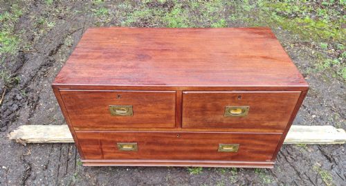 LOW CAMPAIGN CHEST OF DRAWERS MAKE A COFFEE TABLE - ADDITIONAL PHOTO 3