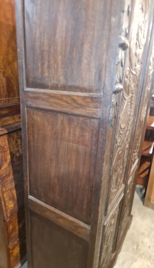 USEFUL LATE VICTORIAN CARVED OAK 2 DOOR CUPBOARD FITTED SHELVES - ADDITIONAL PHOTO 3