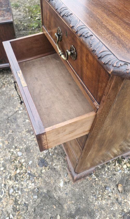 LATE VICTORIAN NARROW MAHOGANY CHEST OF DRAWERS WITH HOBBS LOCKS - ADDITIONAL PHOTO 2
