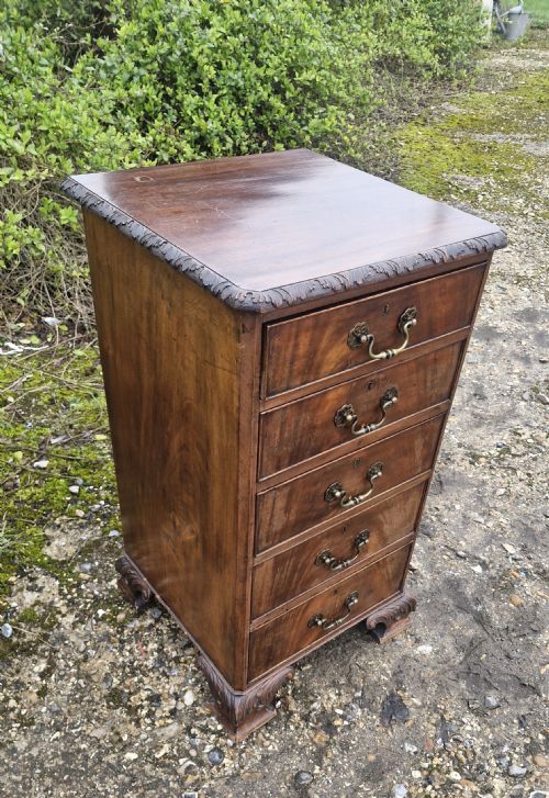 LATE VICTORIAN NARROW MAHOGANY CHEST OF DRAWERS WITH HOBBS LOCKS - ADDITIONAL PHOTO 3