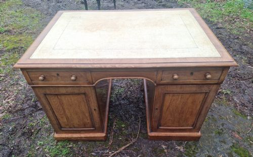 MID 19TH CENTURY MAHOGANY PEDESTAL PARTNERS WRITING DESK - ADDITIONAL PHOTO 5