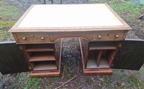 MID 19TH CENTURY MAHOGANY PEDESTAL PARTNERS WRITING DESK - ADDITIONAL PHOTO 9