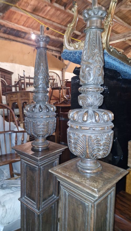 LARGE ANTIQUE PANELLED OAK TESTER BED - ADDITIONAL PHOTO 3