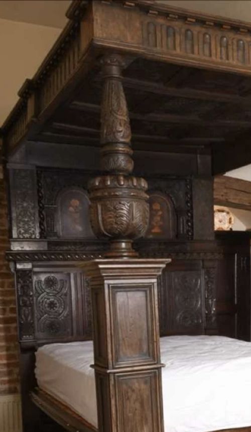 LARGE ANTIQUE PANELLED OAK TESTER BED - ADDITIONAL PHOTO 15