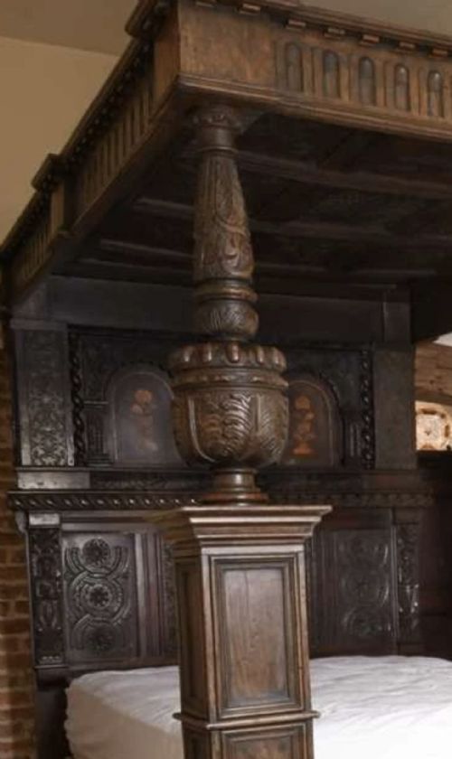LARGE ANTIQUE PANELLED OAK TESTER BED - ADDITIONAL PHOTO 17