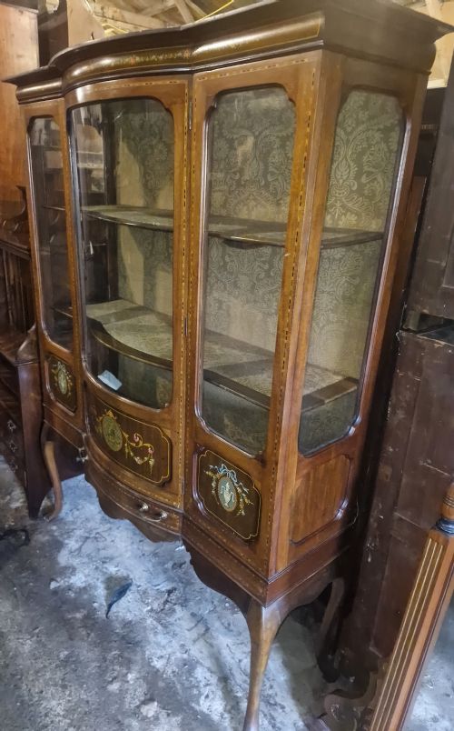 EDWARDIAN PAINTED MAHOGANY DISPLAY CABINET - ADDITIONAL PHOTO 5