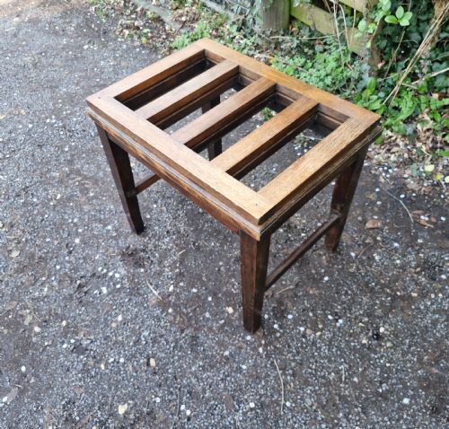 LUGGAGE STAND WITH FOLD UP BACK - ADDITIONAL PHOTO 5