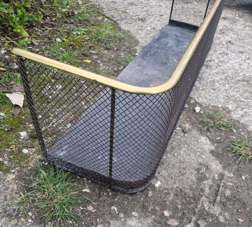 LATE VICTORIAN MESH FIRE FENDER - ADDITIONAL PHOTO 3