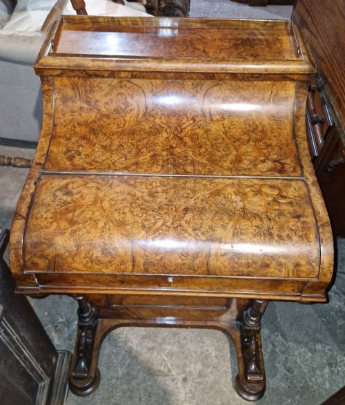 VICTORIAN BURR WALNUT POP UP DAVENPORT - ADDITIONAL PHOTO 1