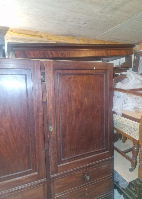 LATE GEORGIAN CHANNEL ISLAND STYLE MAHOGANY CLOTHES HANGING WARDROBE - ADDITIONAL PHOTO 9