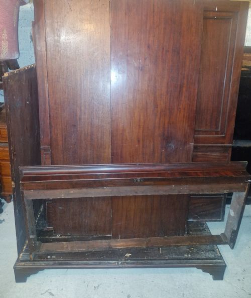 LATE GEORGIAN CHANNEL ISLAND STYLE MAHOGANY CLOTHES HANGING WARDROBE - ADDITIONAL PHOTO 15