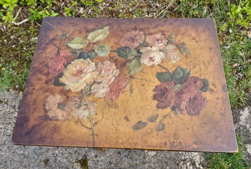 NEST OF 4 PAINTED AND DECORATED OCCASIONAL TABLES - ADDITIONAL PHOTO 6