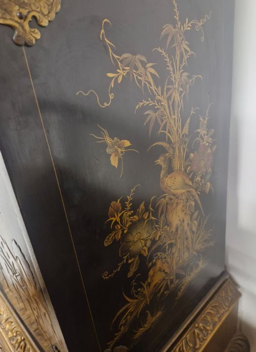 GOOD QUALITY LACQUERED 2 DOOR CABINET ON STAND - ADDITIONAL PHOTO 2