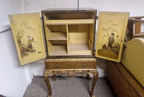 GOOD QUALITY LACQUERED 2 DOOR CABINET ON STAND - ADDITIONAL PHOTO 7