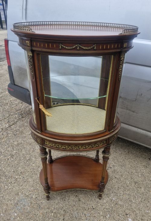 GOOD FREESTANDING MAHOGANY BIJOUTERIE DISPLAY CABINET - ADDITIONAL PHOTO 1