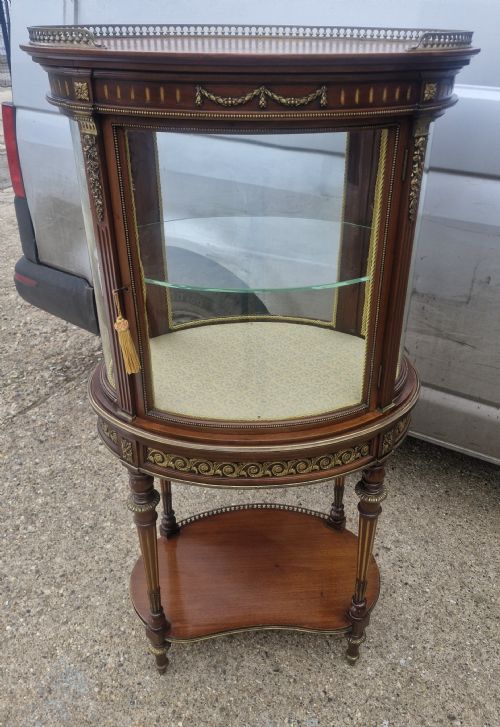 GOOD FREESTANDING MAHOGANY BIJOUTERIE DISPLAY CABINET - ADDITIONAL PHOTO 8