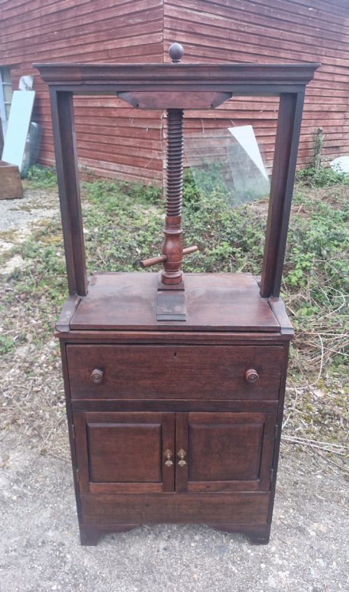 EARLY VICTORIAN OAK BOOK PRESS - ADDITIONAL PHOTO 1