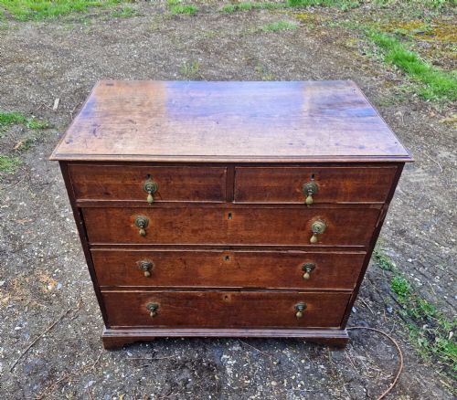 EARLY 19TH CENTURY OAK CHEST OF DRAWERS